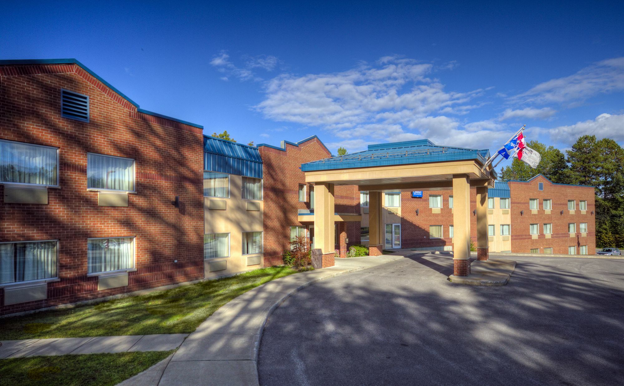 Comfort Inn & Suites Shawinigan Extérieur photo